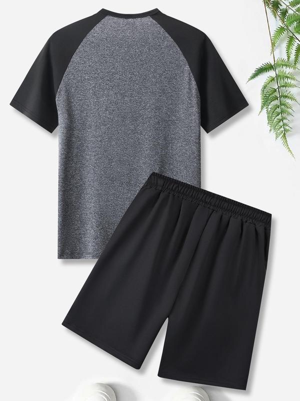 Two-piece Set Men's Colorblock Raglan Sleeve Button Tee & Plain Drawstring Pocket Shorts Set, Men's Summer Clothes, Regular Fit Casual Short Sleeve T-shirt & Elastic Waist Track Shorts, Men's 2 Piece Set for Outdoor Daily Wear, Menswear