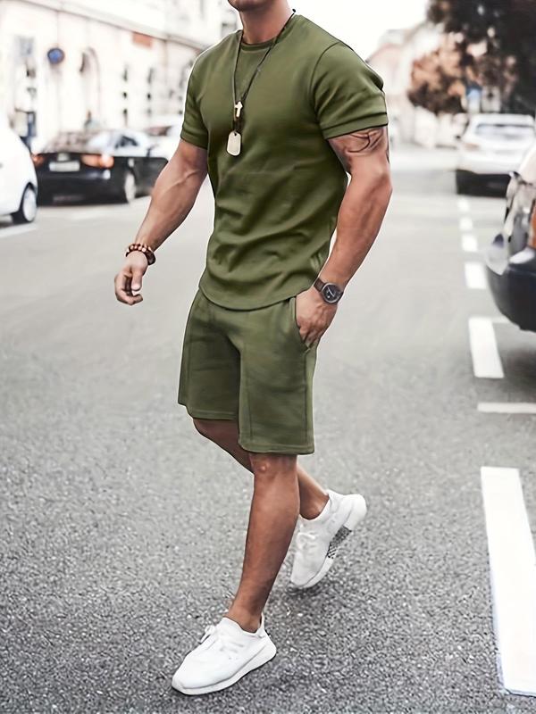 Two-Piece Set Men's Solid Short Sleeve Tee & Elastic Waist Shorts, Regular Fit Round Neck T-Shirt & Pocket Shorts, Men's Clothes for Summer Outdoor Wear