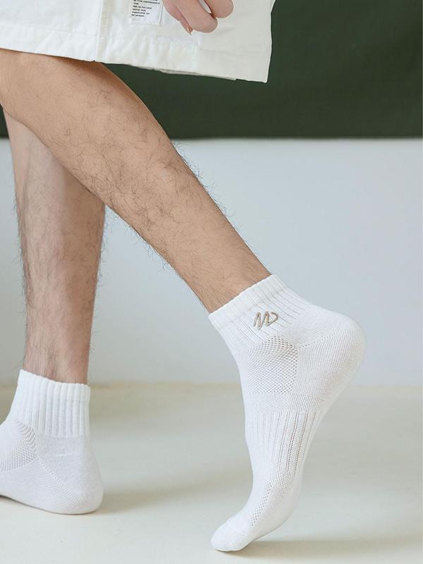 Men's Solid Color Embroidery Crew Socks, Casual Comfy Breathable Mid-Calf Socks for Daily Wear, Men's Socks for All Seasons