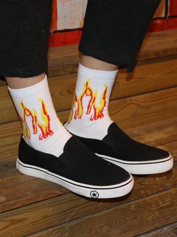 Men's 4 Pairs Flame Print Crew Socks, Men's Stocking Stuffers, Fashion Casual Street Comfy Socks for Daily Outdoor Wear, Men Socks for All Seasons, Menswear Underwear