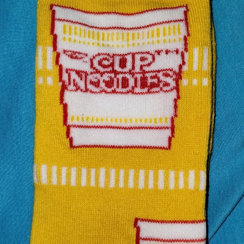 Odd Socks Lunch Snacks Men's crew socks size 6-12 from Noodles to Jello