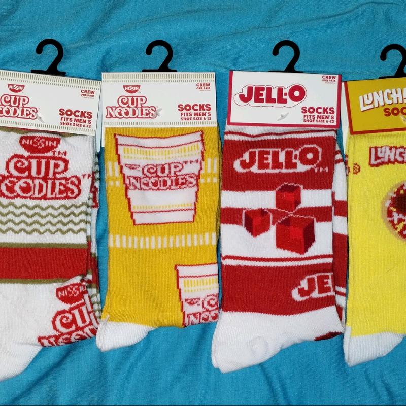 Odd Socks Lunch Snacks Men's crew socks size 6-12 from Noodles to Jello