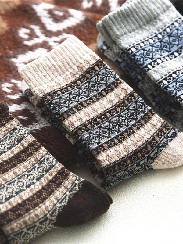 Men's 5 Pairs Ethnic Pattern Crew Socks, Retro Casual Soft Comfy Breathable Mid-calf Socks For Daily Wear, Men's Socks & Hosiery