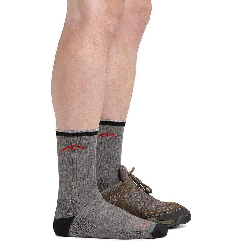 Darn Tough Coolmax Micro Crew Cushion Black Socks | Unisex