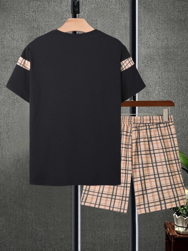 Two Pieces Men's Patchwork Short Sleeve Round Neck Tee & Drawstring Pocket Plaid Shorts Set, Summer Clothes, Printed Clothes Set, Regular Fit Crew Neck T-shirt & Elastic Waist Shorts, Mens Clothing, Men Two-piece Outfits