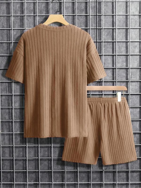 Two-Piece Set Men's Solid Textured Drop Shoulder Short Sleeve Tee & Drawstring Waist Shorts Set, Spring & Summer Clothes, Back To School Loose Casual Fashion Crew Neck T-shirt & Pocket Shorts for Daily Outdoor Wear, Men Outfits, Fall Outfits