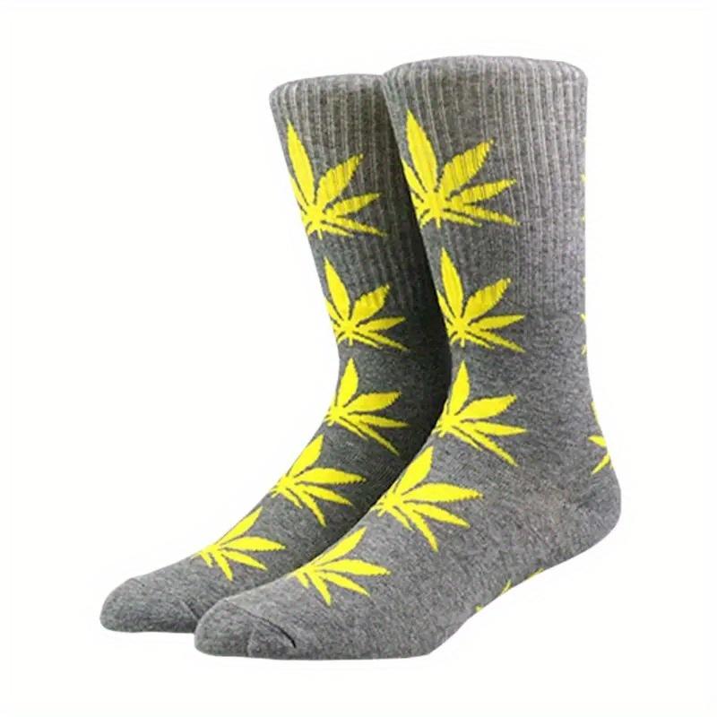 5 pairs of random Men's Trendy Leaf Pattern Crew Socks Breathable Cotton Blend Comfortable Casual Unisex Socks Outdoor Wear for All Seasons Underwear